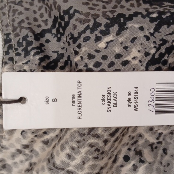W11 by Walter Baker "Florentina" Snakeskin Animal Print Top NEW Sz. Sm - Picture 4 of 10